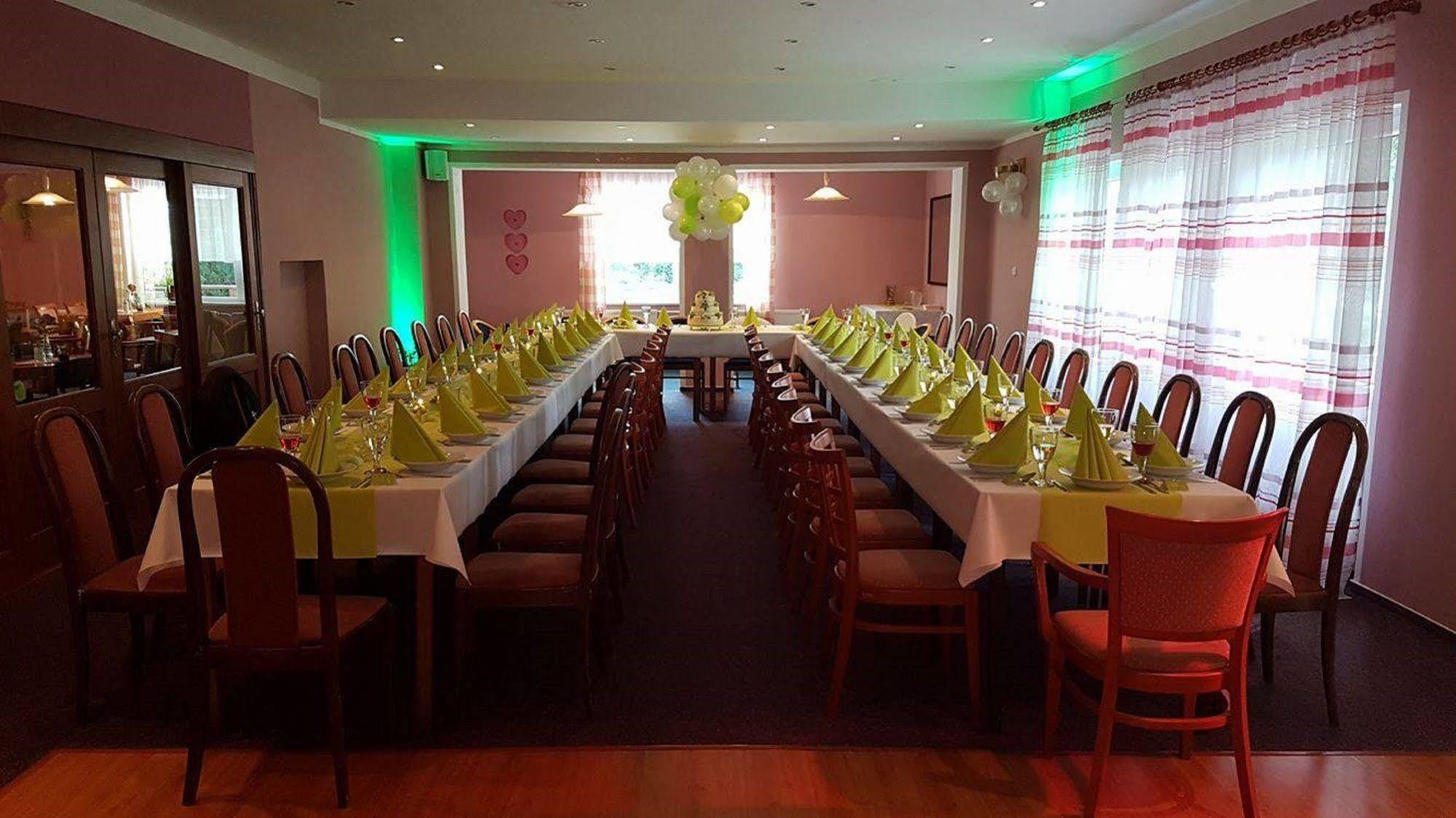 Hotel Zatisi Františkovy Lázně Extérieur photo